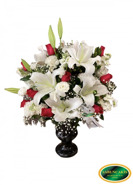 LİMA - Seramik Saksı İçerisinde Beyaz Lilyum ve Kırmızı Güller